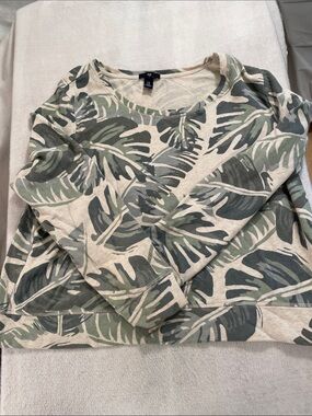 GAP Cream Sweatshirt with Green Leaf Print